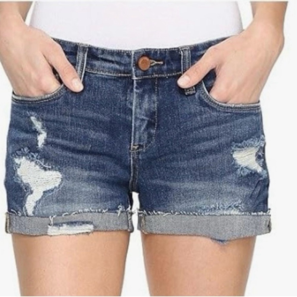 Blank NYC “Tomboy” medium wash Distressed Jean Shorts- NEW!